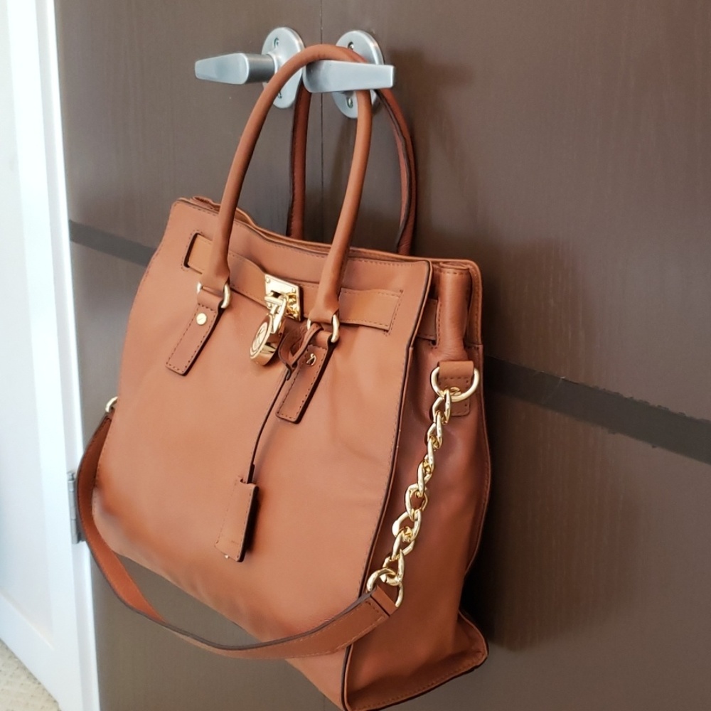 Michael Kors - Picture 2 of 8